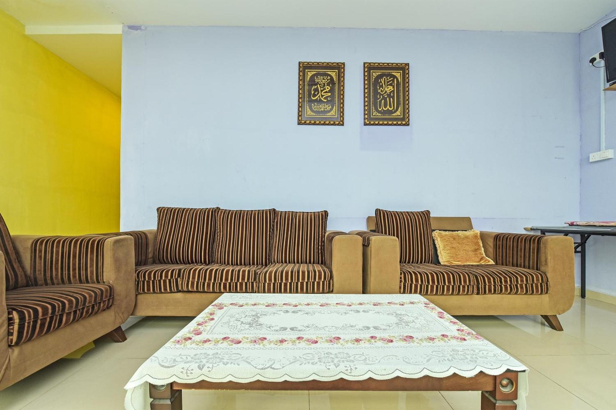 Oyo 275 Senyum Inn Пантай-Сенанг Экстерьер фото